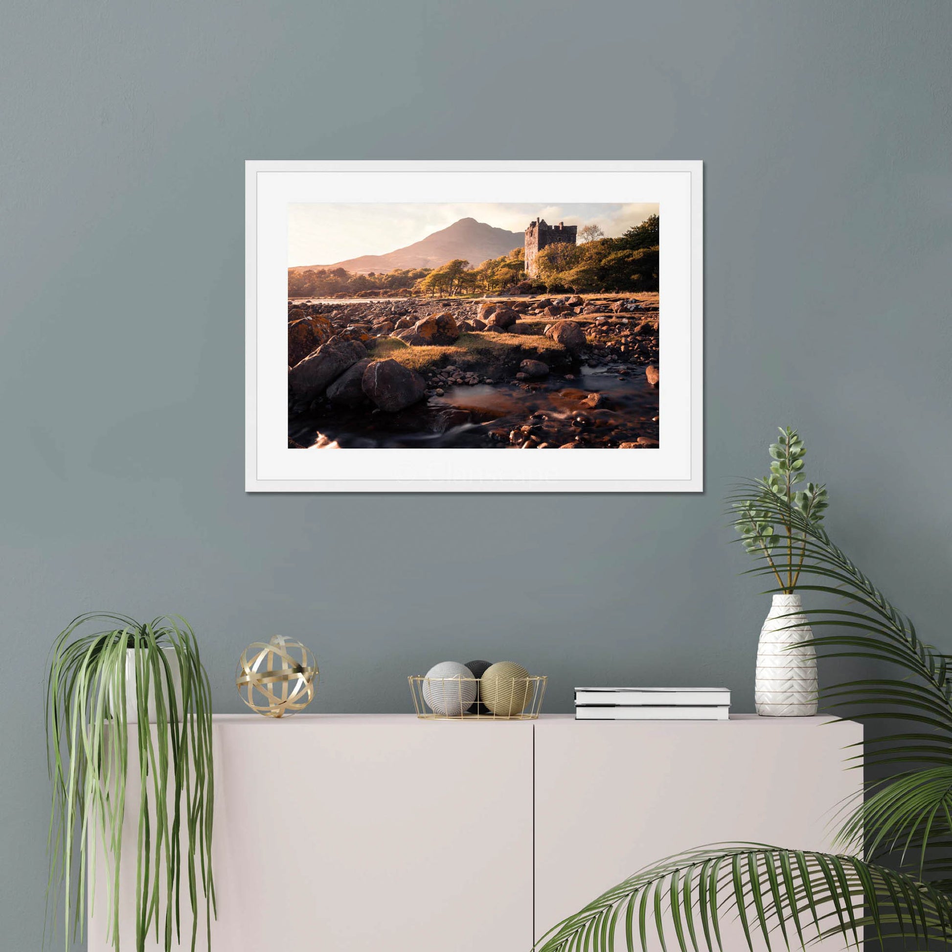 Clan MacLaine of Lochbuie - Moy Castle - Framed Photo Print