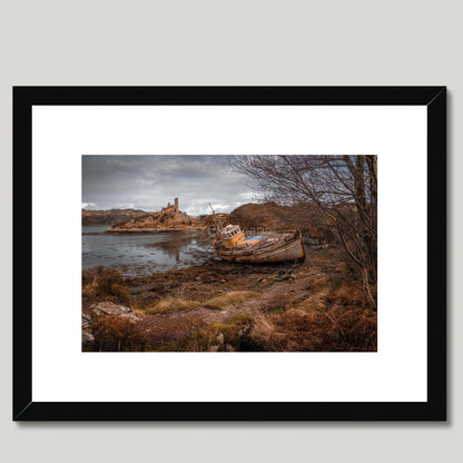 Clan Mackinnon - Caisteal Maol Shipwreck - Framed Photo Print 16"x12" Black