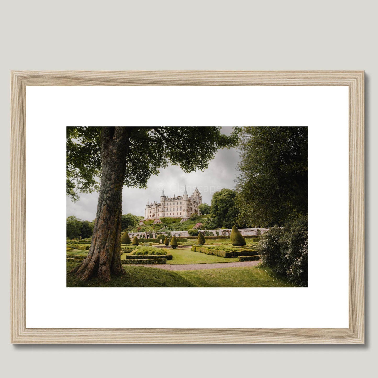 Clan Sutherland - Dunrobin Castle - Framed & Mounted Photo Print 16"x12" Natural