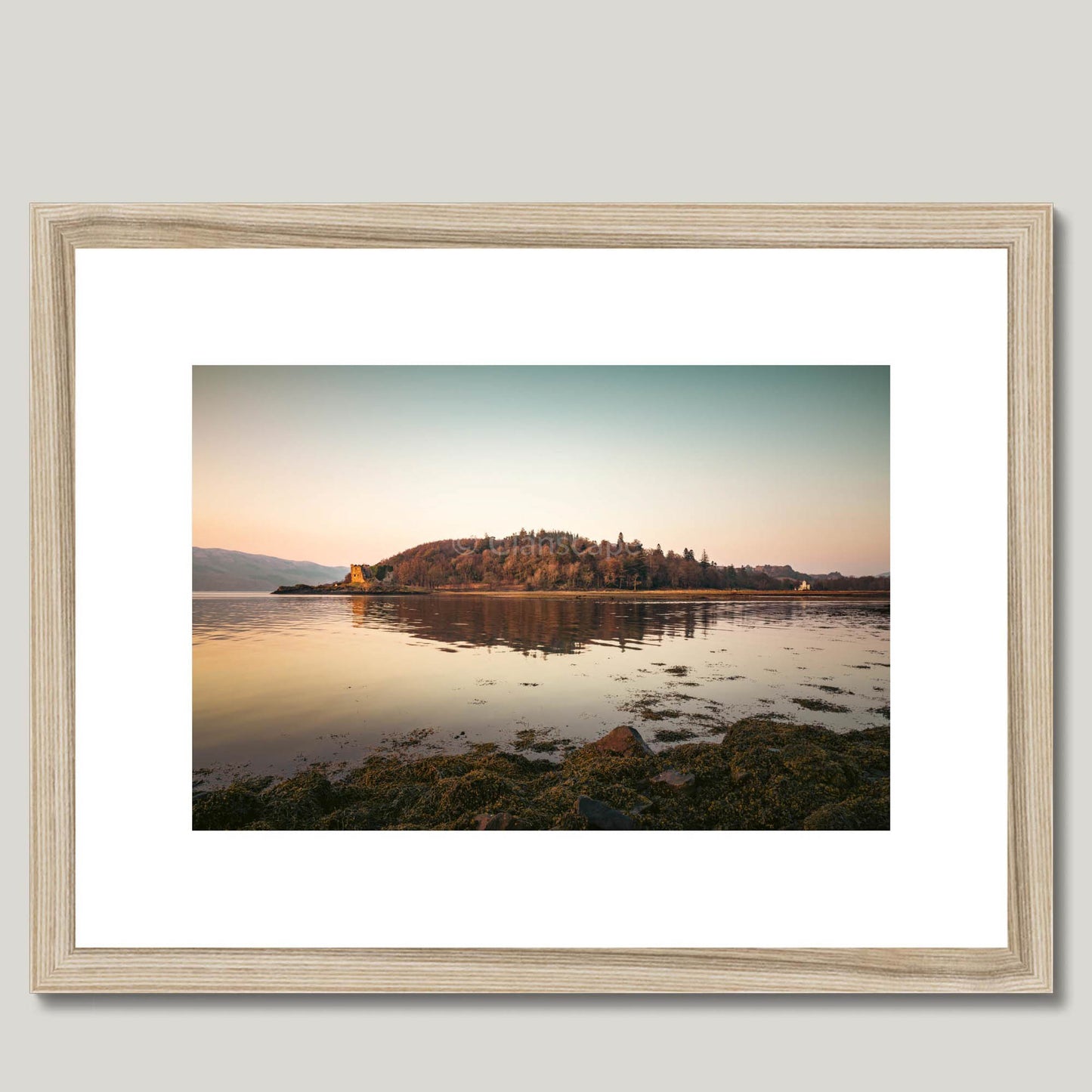 Clan MacLachlan - Old & New Castle Lachlan - Framed & Mounted Photo Print 16"x12" Natural